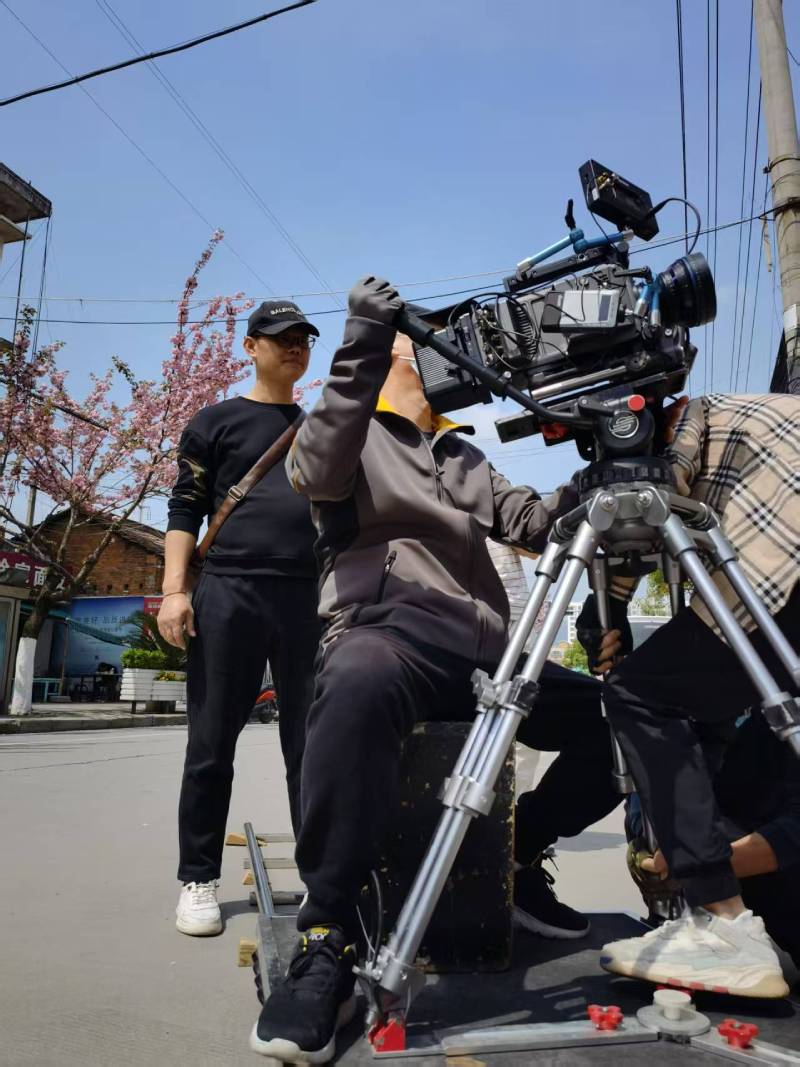 古蔺县广告片拍摄：快消品牌爆款之选，网感内容适配社媒传播！